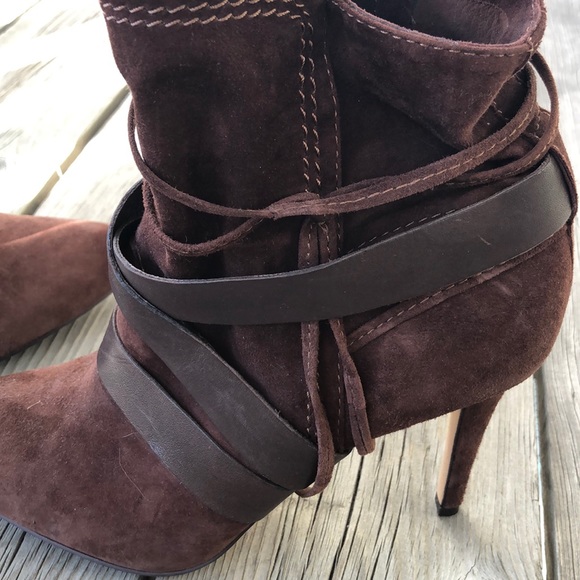 Vince Camuto Heels - Picture 4 of 8